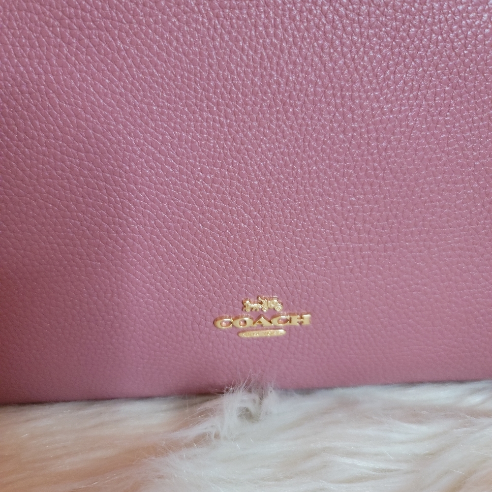 Coach turnlock chain tote - Picture 3 of 9